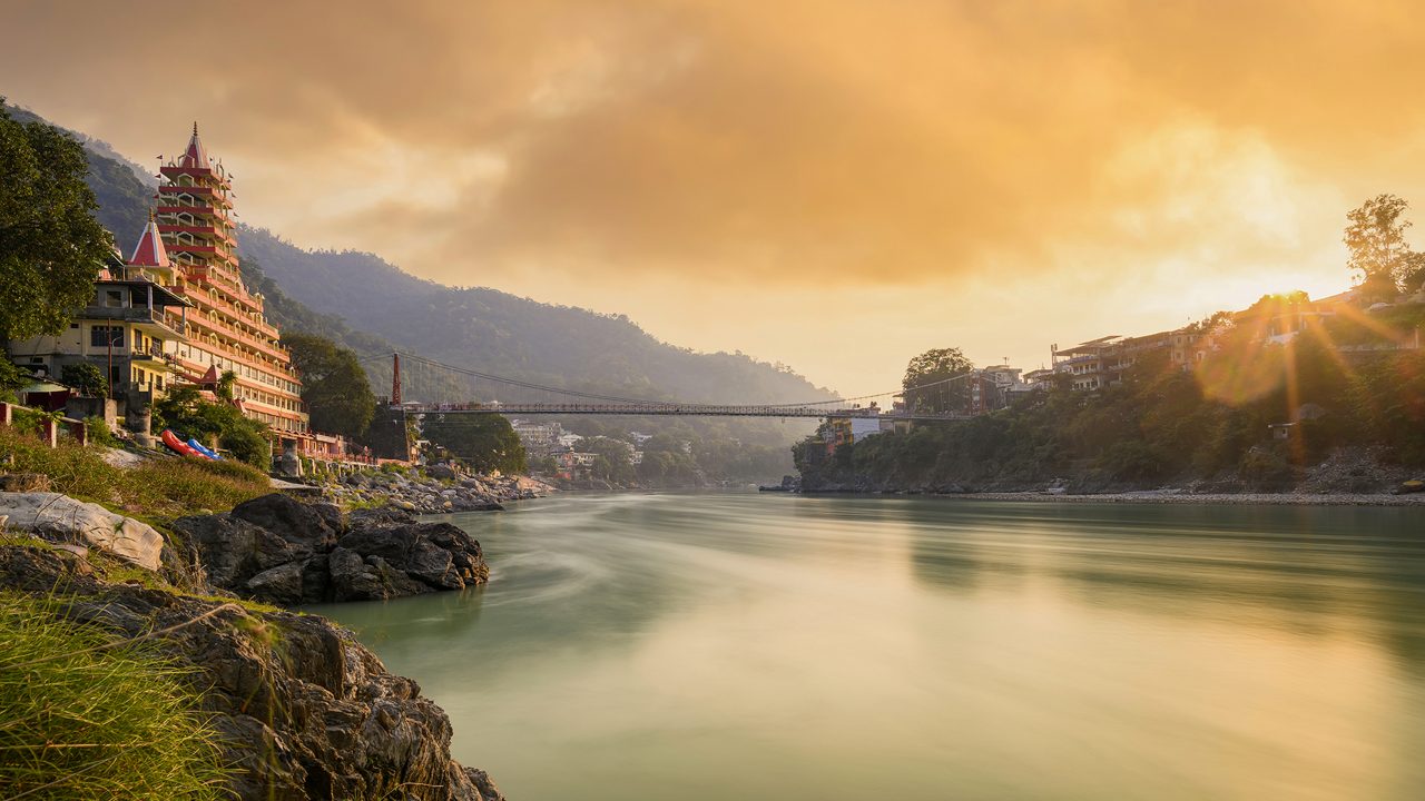 Yoga in Rishikesh Ganges Mountains